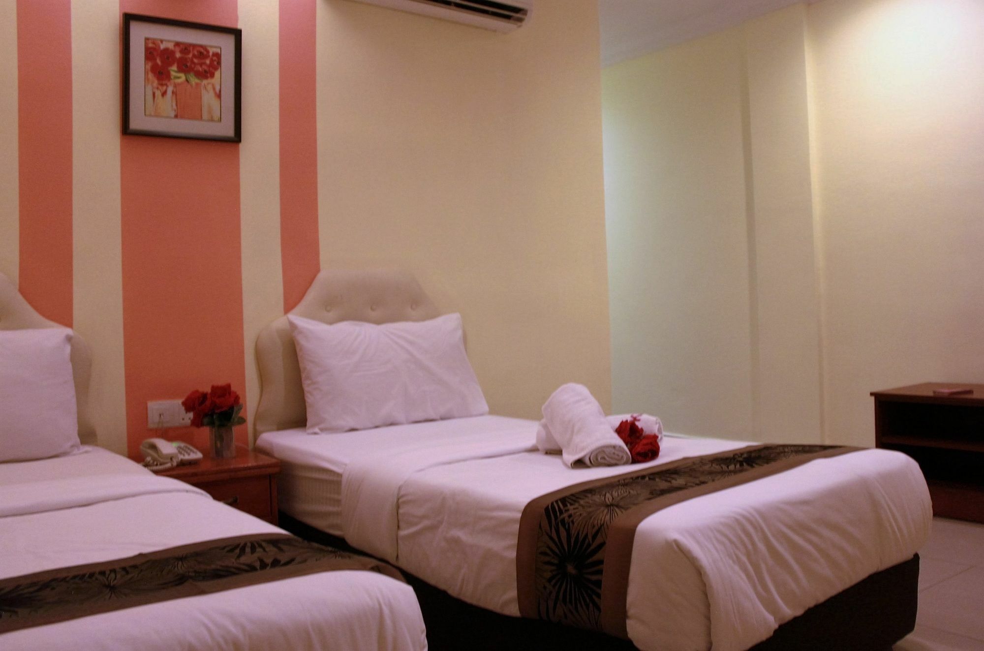 Sun Inns Hotel Puchong Exteriör bild